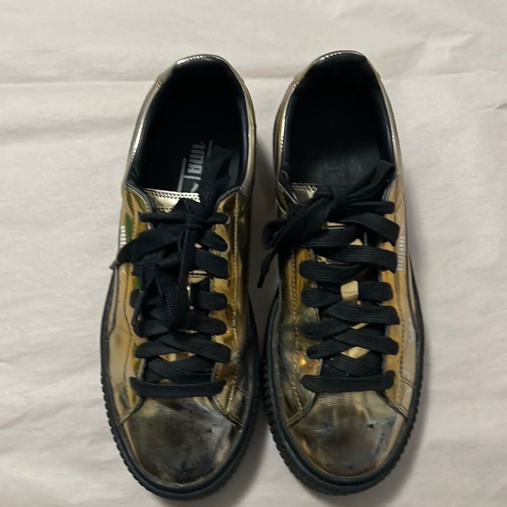 PUMA GOLD METALLIC BASKET PLATFORM SNEAKERS SIZE 8.5